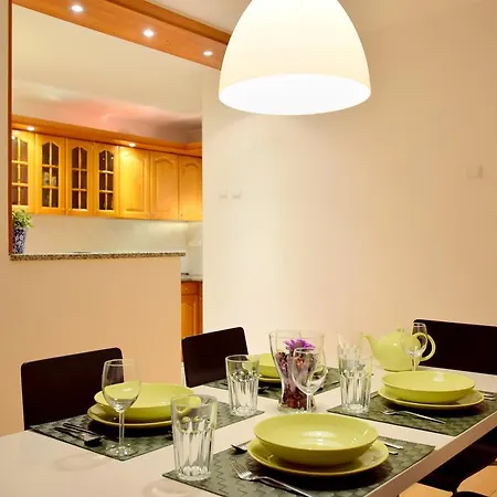 Sw. Antoniego Str. Apt. * Breslavia
