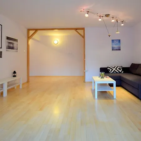 Sw. Antoniego Str. Apt. * Breslavia