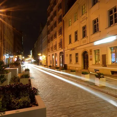Sw. Antoniego Str. Apt. Breslavia