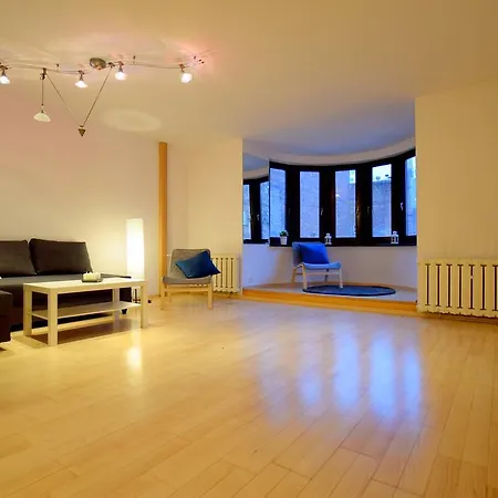 Sw. Antoniego Str. Apt. *